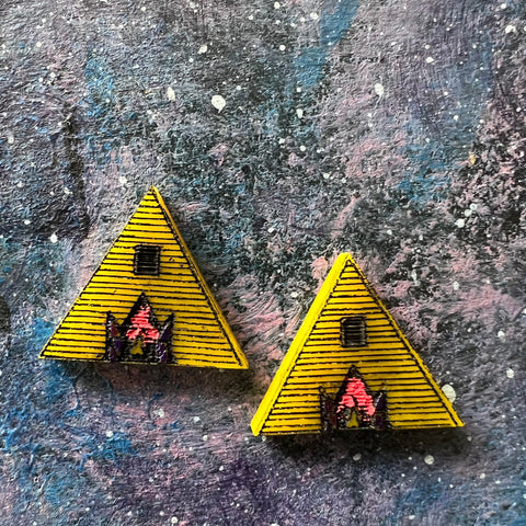 Midsommar Temple Acrylic stud earrings