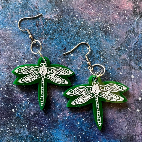 Dragonfly Acrylic hang earrings